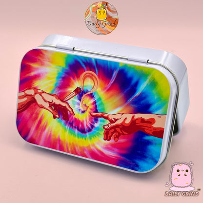 Michel-Ange Chapelle Sixtine Tie Dye Naissance de l'homme Art 1oz Tabac blanc/Pilule/Baccy / Cachette/Pièces de monnaie/Cristaux/Bijoux Charnière Couvercle Boîte en étain Cadeau