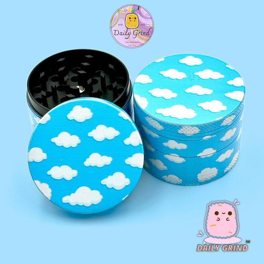Cartoon Clouds Sunny Anime Blue Sky - 50mm 4 pièces de haute qualité personnalisé en métal broyeur d'herbes cadeau 