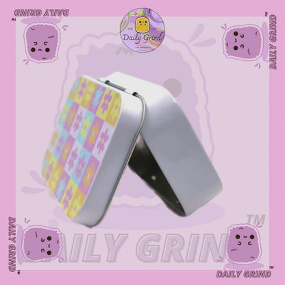 Cute Check Board Flowers Pastel Tones 1oz White / Crystal / Jewellery / Coins / Bits & Pieces / Hide / Money / Make-Up 1oz White Hinge Lid Tin Box Gift - 9.5 x 6.2 x 2 cm - Cute Funny Metal Organiser Gift Idea